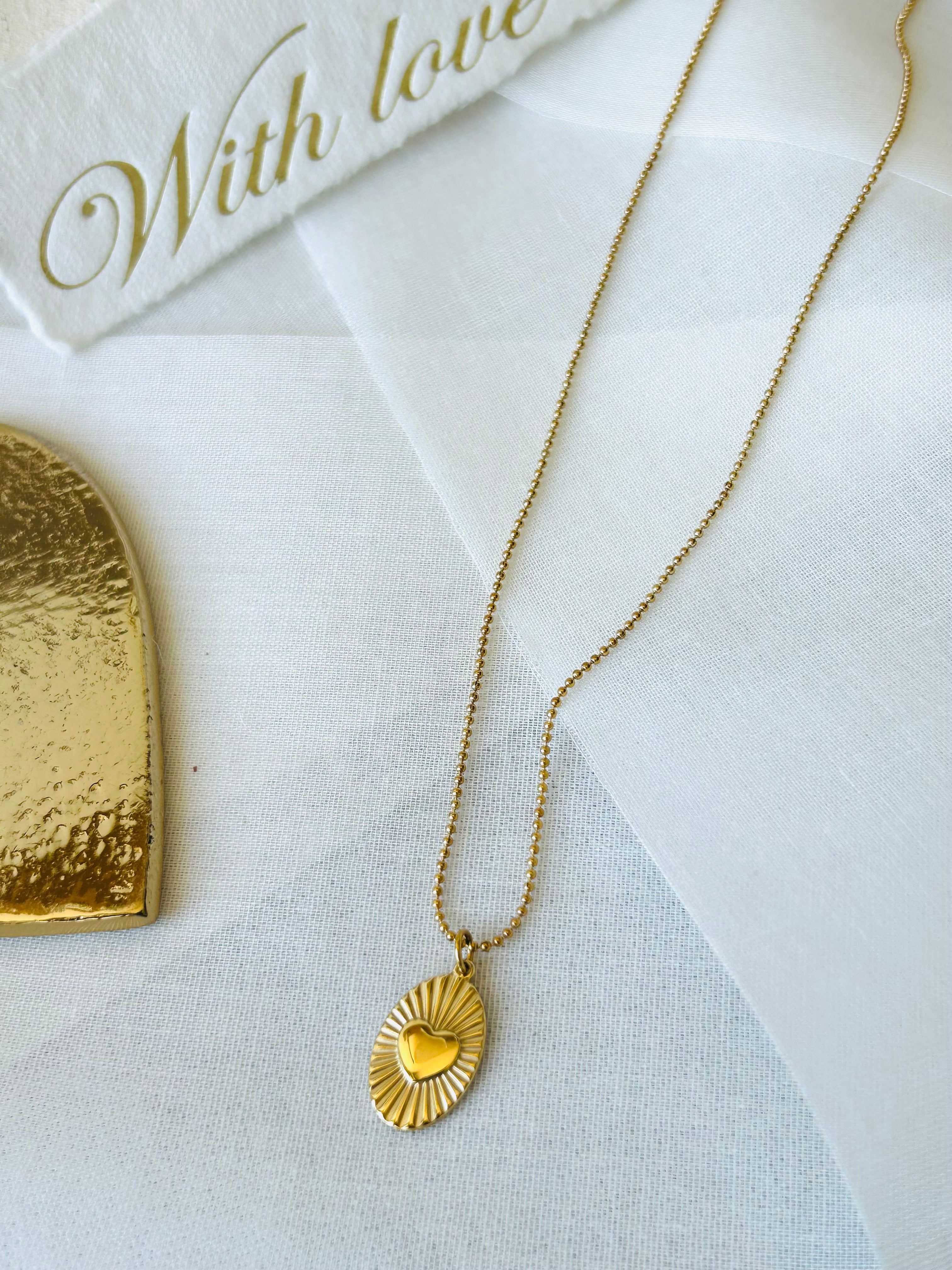 Collier | William
