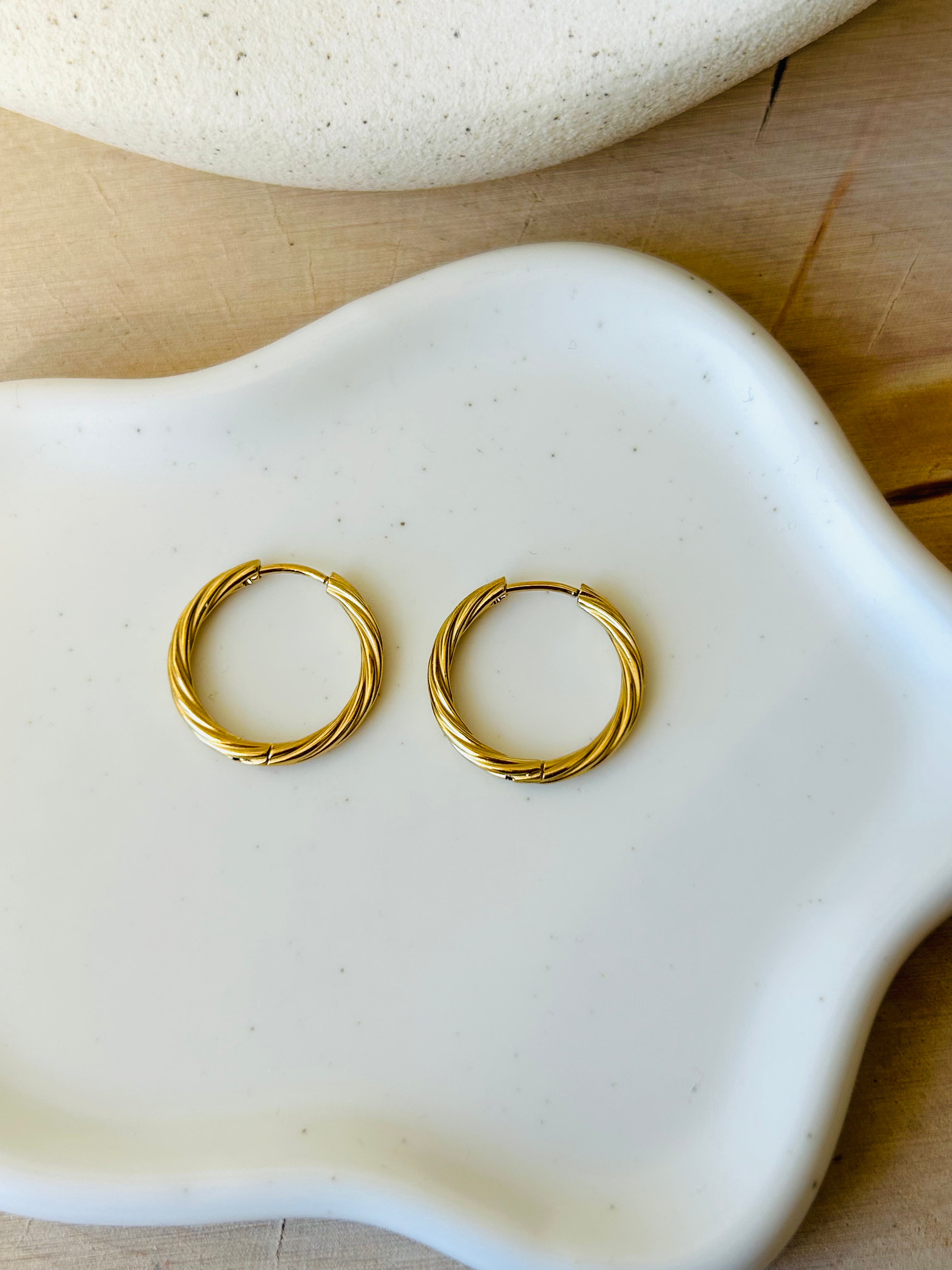 Boucles d'oreilles | CRÉOLES torsadées rondes dorées
