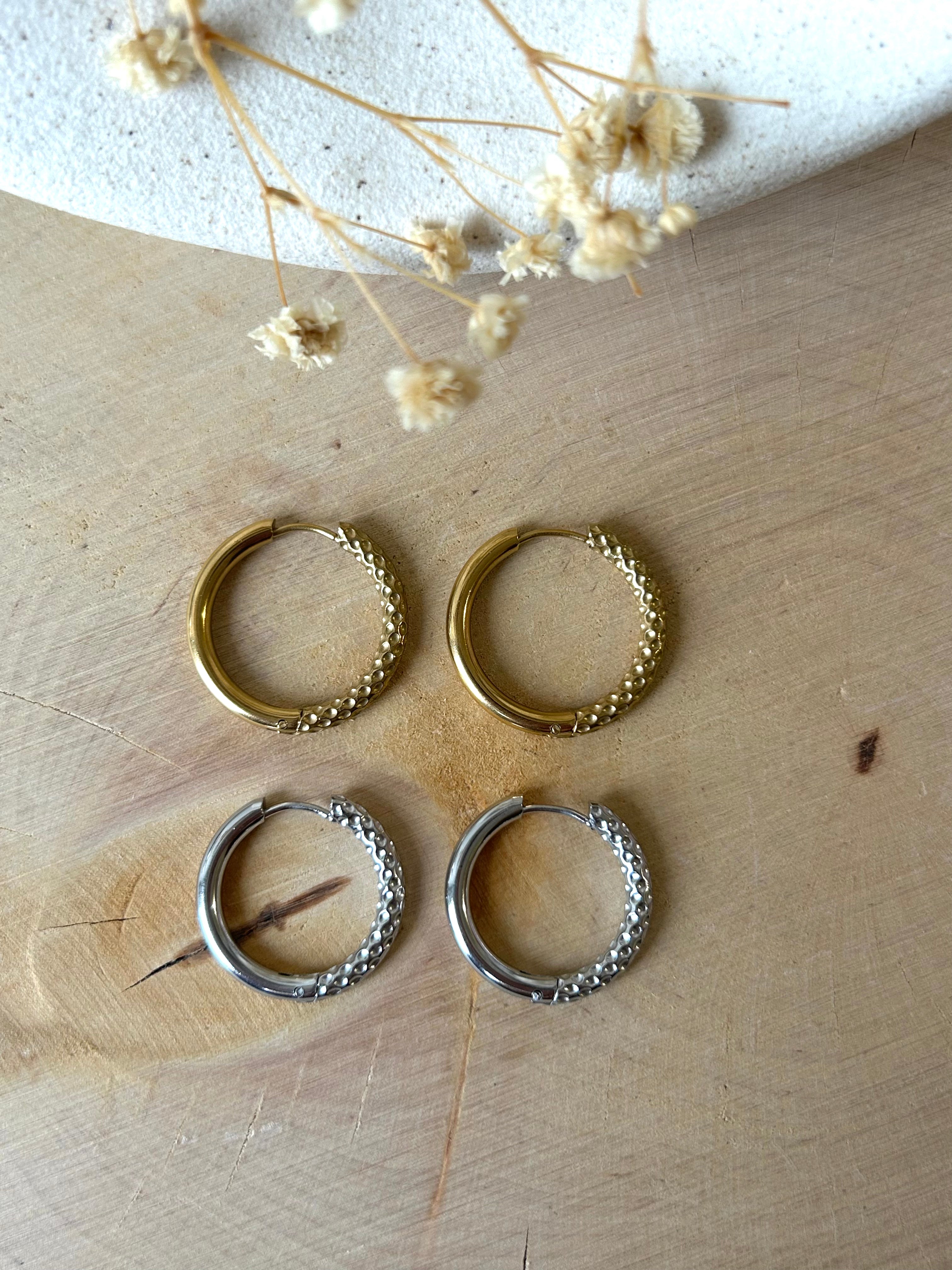 Boucles d'oreilles | CRÉOLES striées rondes dorées et argentées