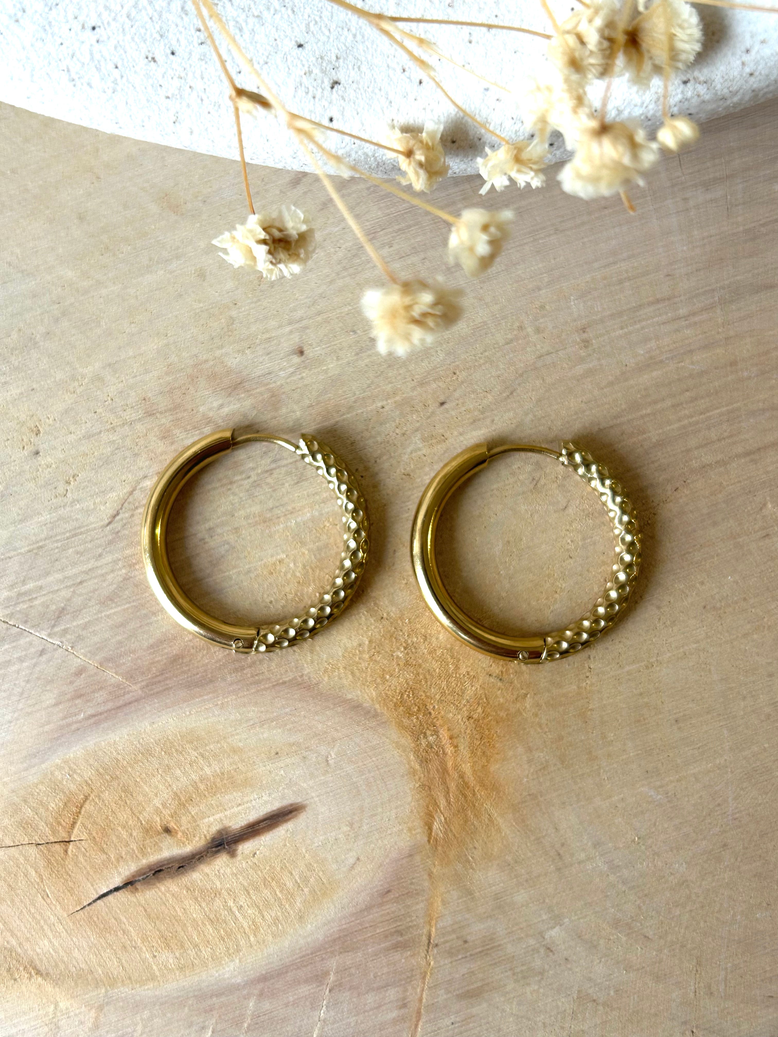 Boucles d'oreilles | CRÉOLES striées rondes dorées et argentées