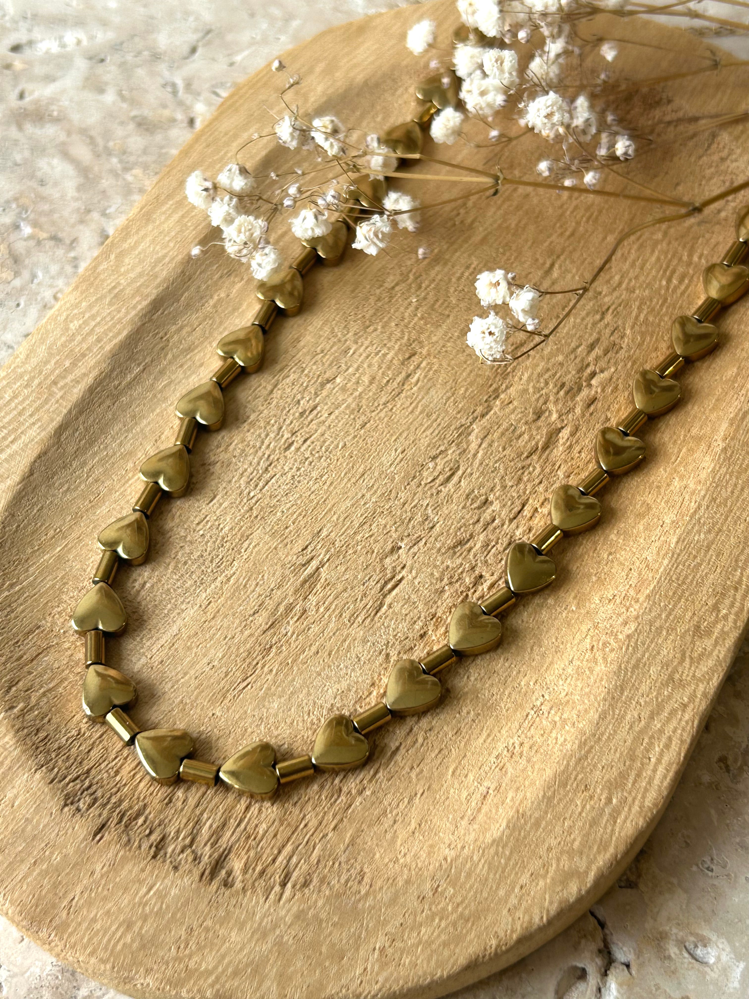 Collier | CARLA